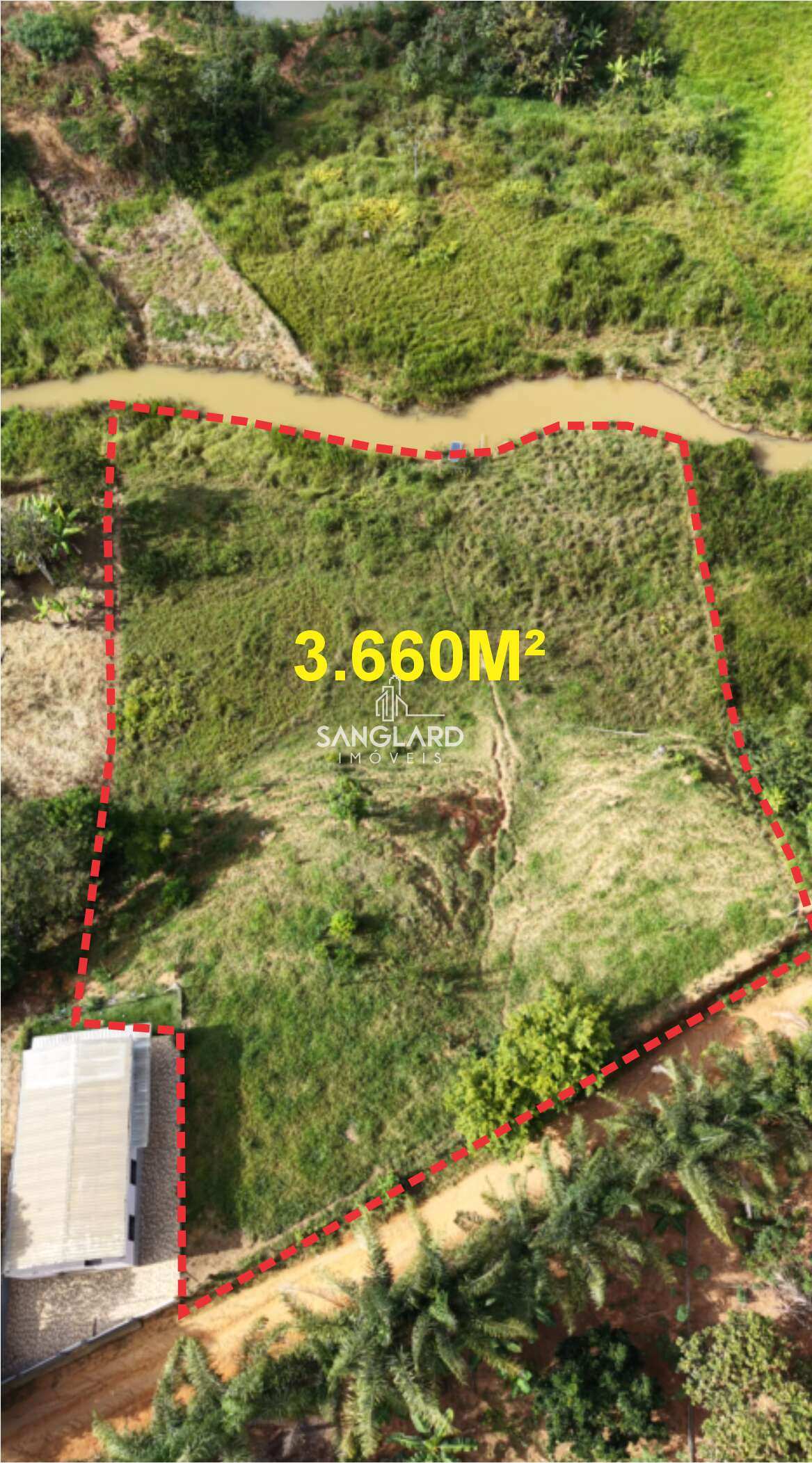 Terreno com água própria e 3.660m² a apenas 30 km de Ipatinga - SANGLARD IMÓVEIS